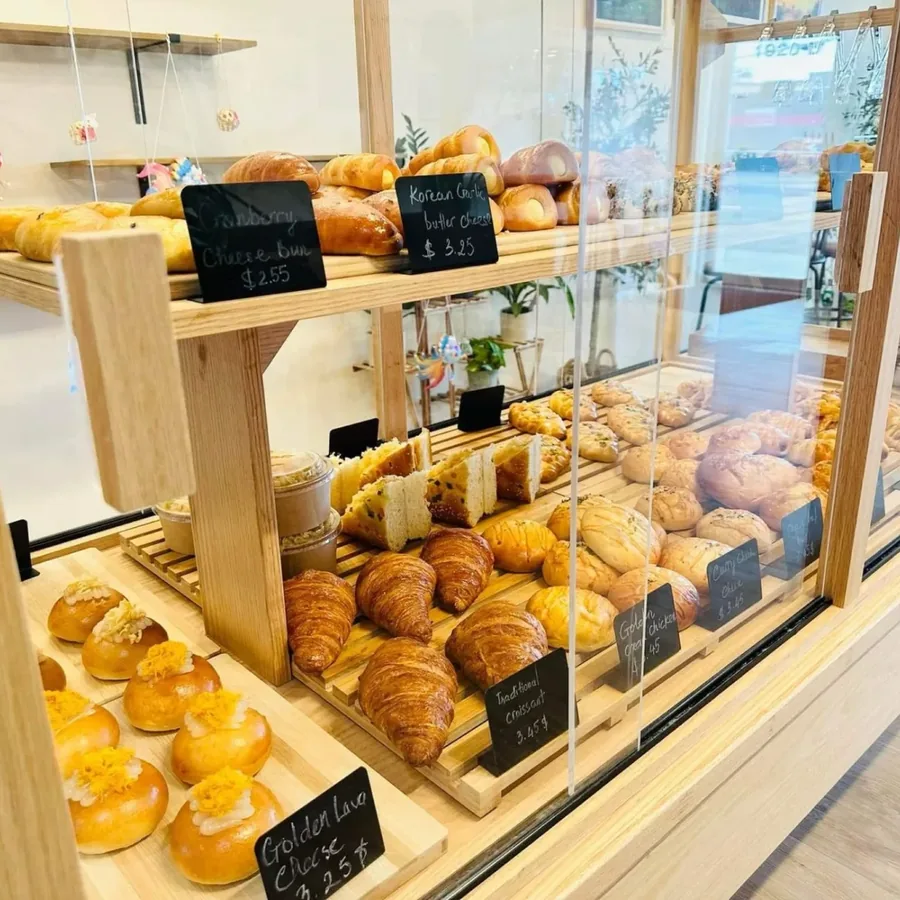 Tủ trưng bày bánh ngọt